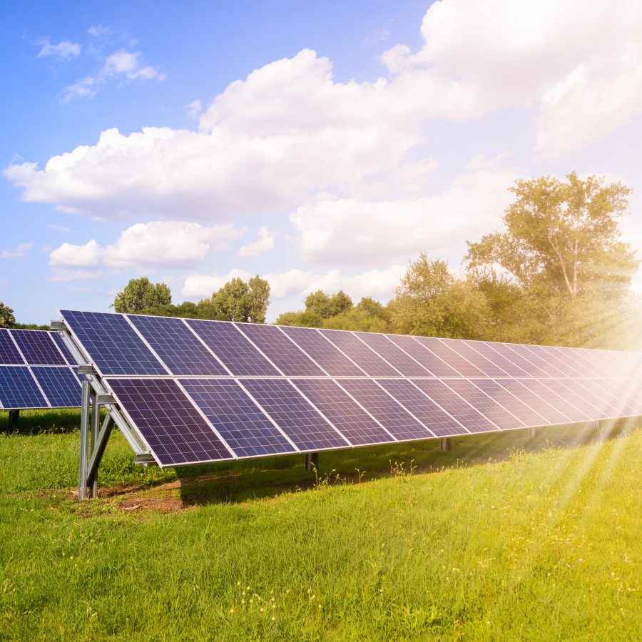 Solar İnverterler Güneş Enerjisi Sistemlerinin Verimliliğini Nasıl Arttırır?